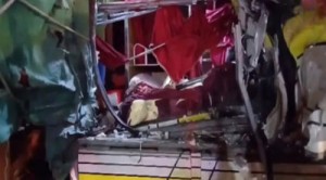 तमिलनाडु में सड़क हादसा ,चार की मौत, 15 जख्मी   